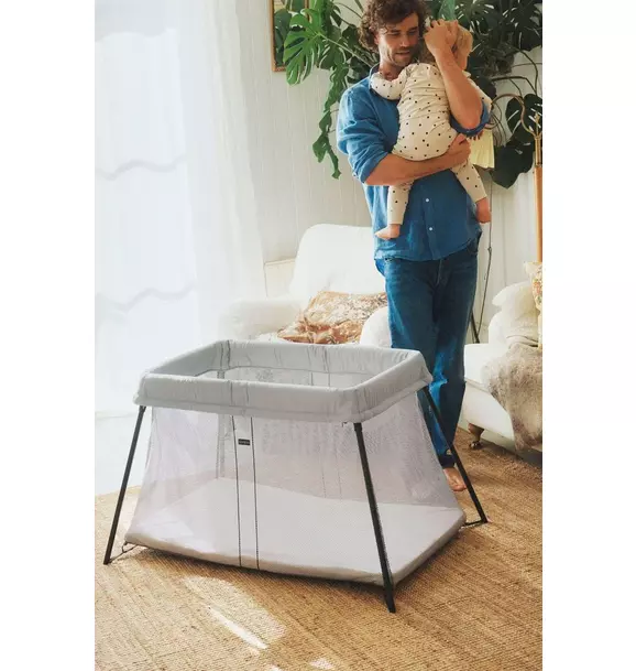 Travel Crib Light Silver & Fitted Sheet Bundle Pack