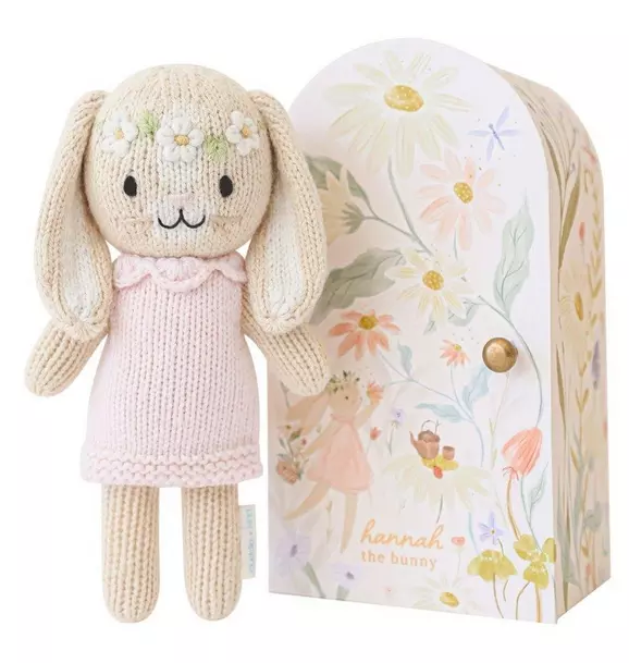 Tiny Hannah the bunny (blush)