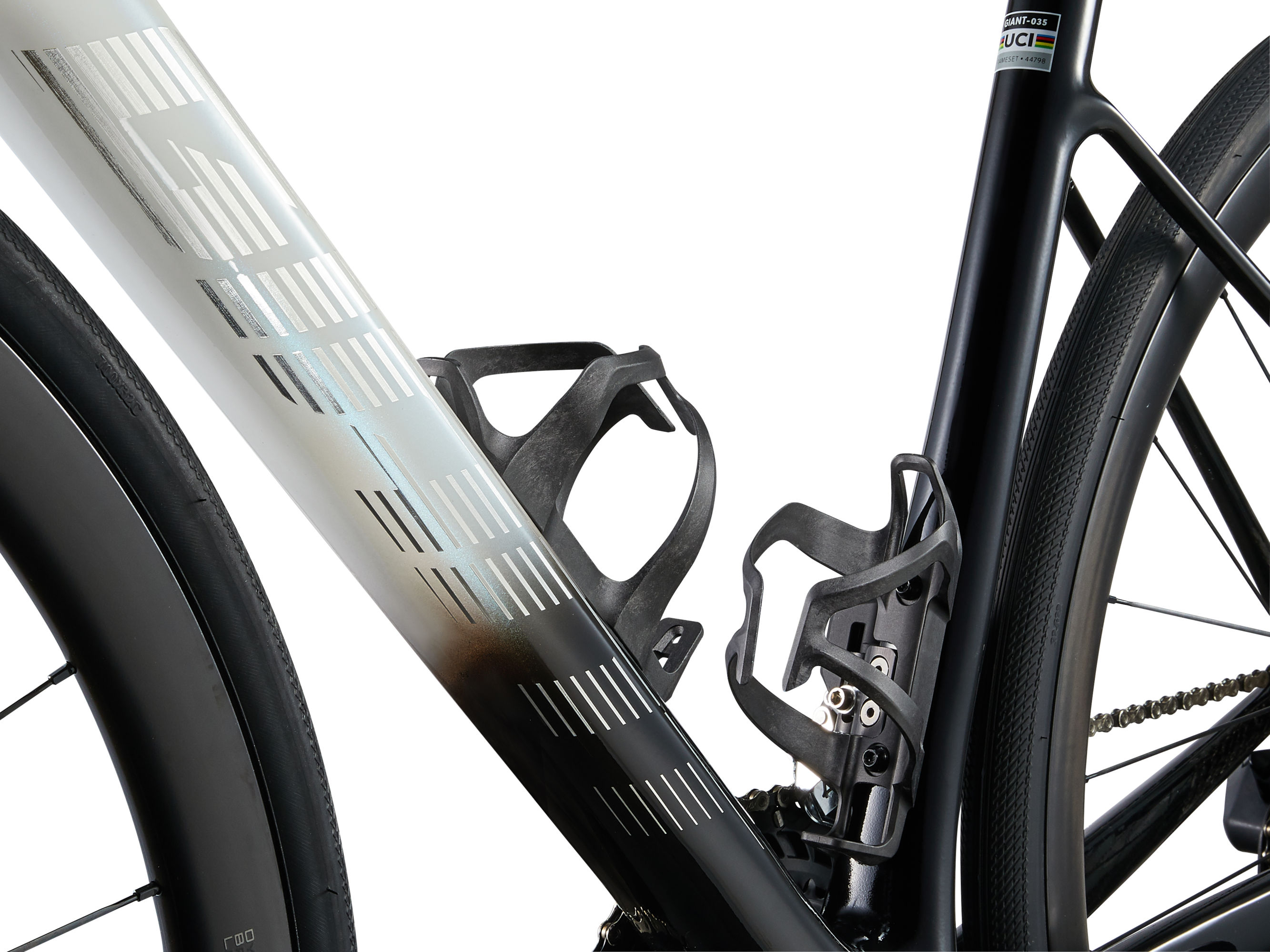 Defy Advanced Pro 1