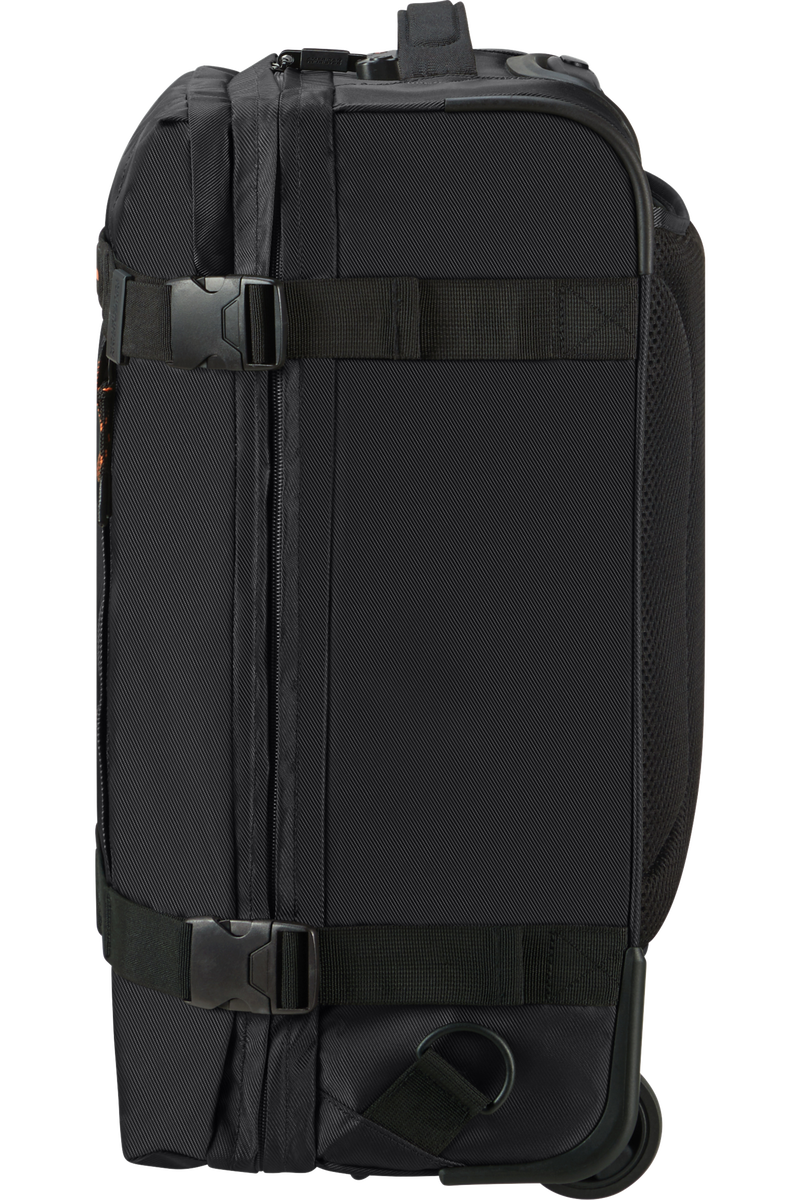 Urban Track Duffle/Backpack with Wheels 15.6"