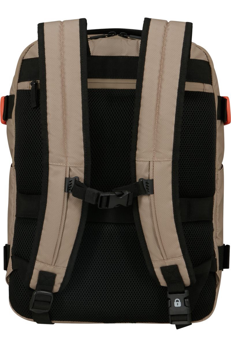 Urban Track 15.6'' Backpack 15.6"