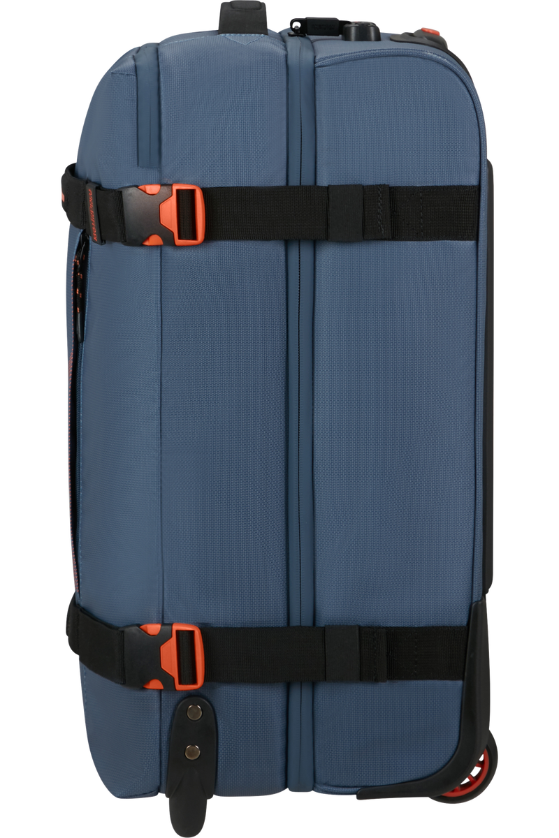 Urban Track 55cm Duffle with wheels