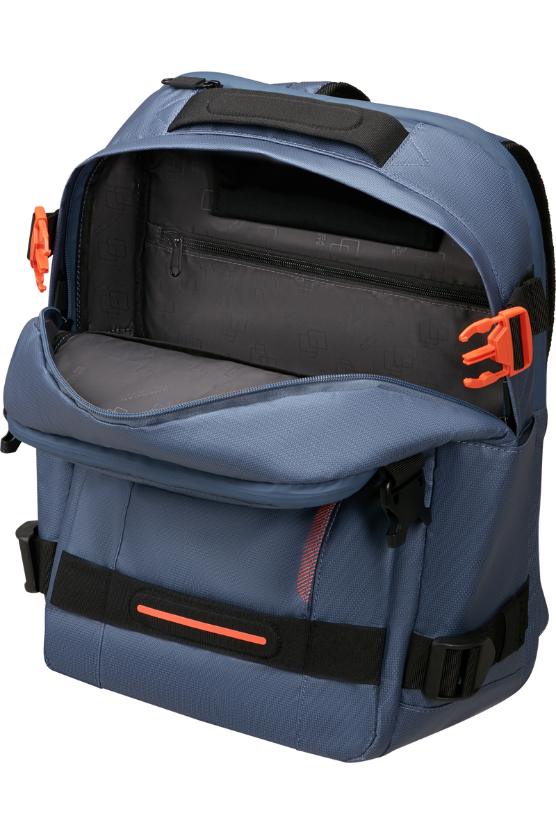 Urban Track 15.6'' Backpack 15.6"