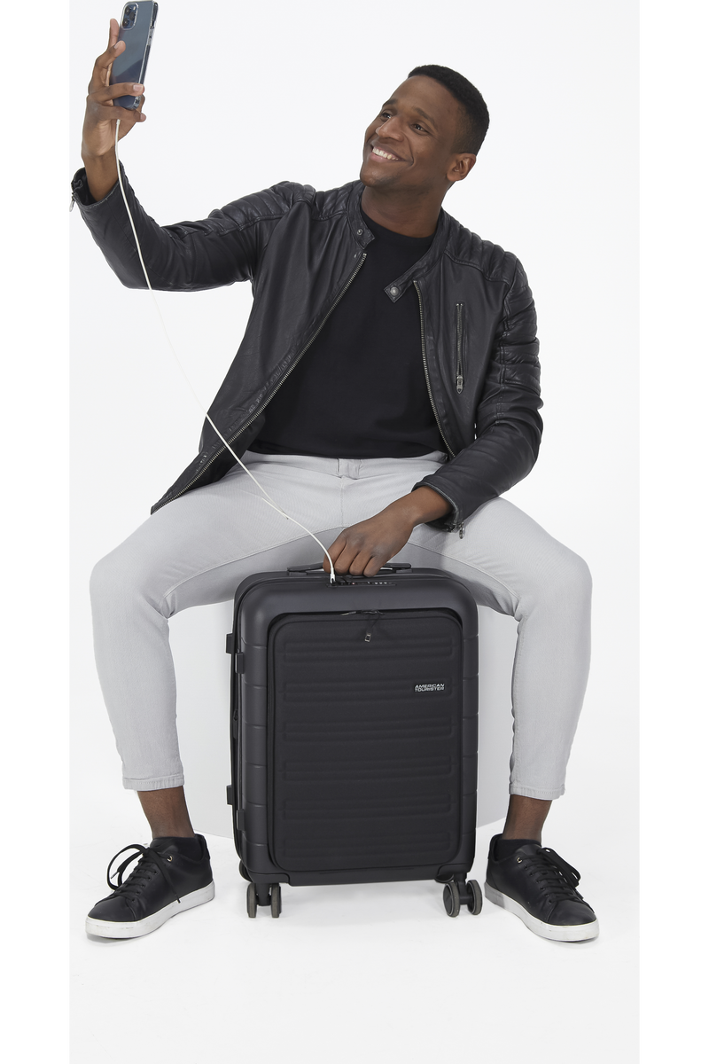 Novastream 55cm Cabin luggage