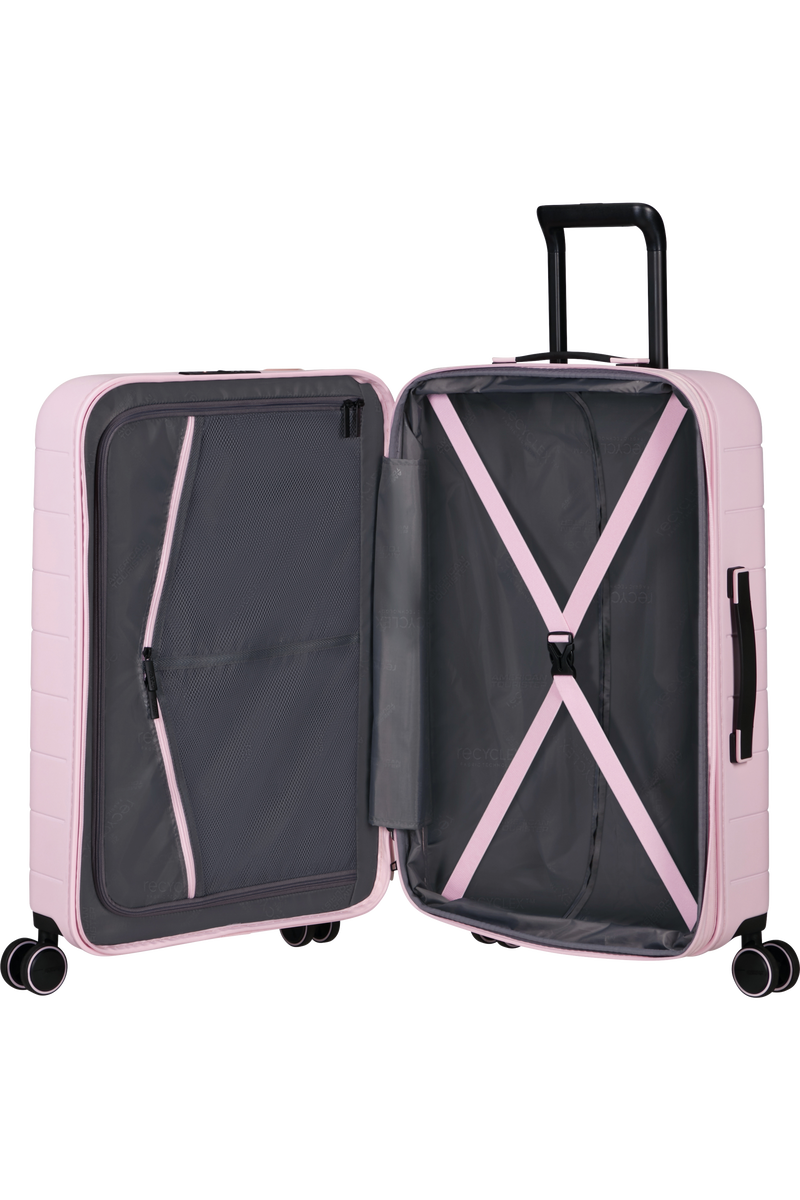 Novastream 67cm Medium Check-in