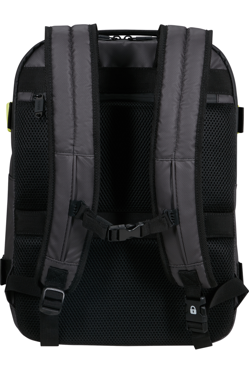 Urban Track 15.6'' Backpack 15.6"
