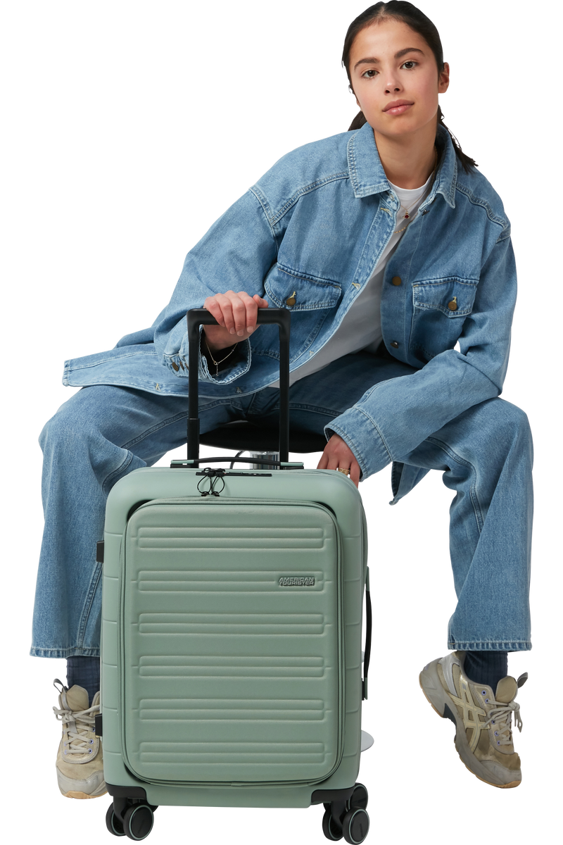 Novastream 55cm Cabin luggage