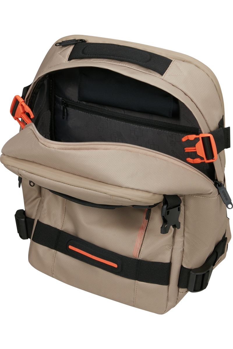 Urban Track 15.6'' Backpack 15.6"