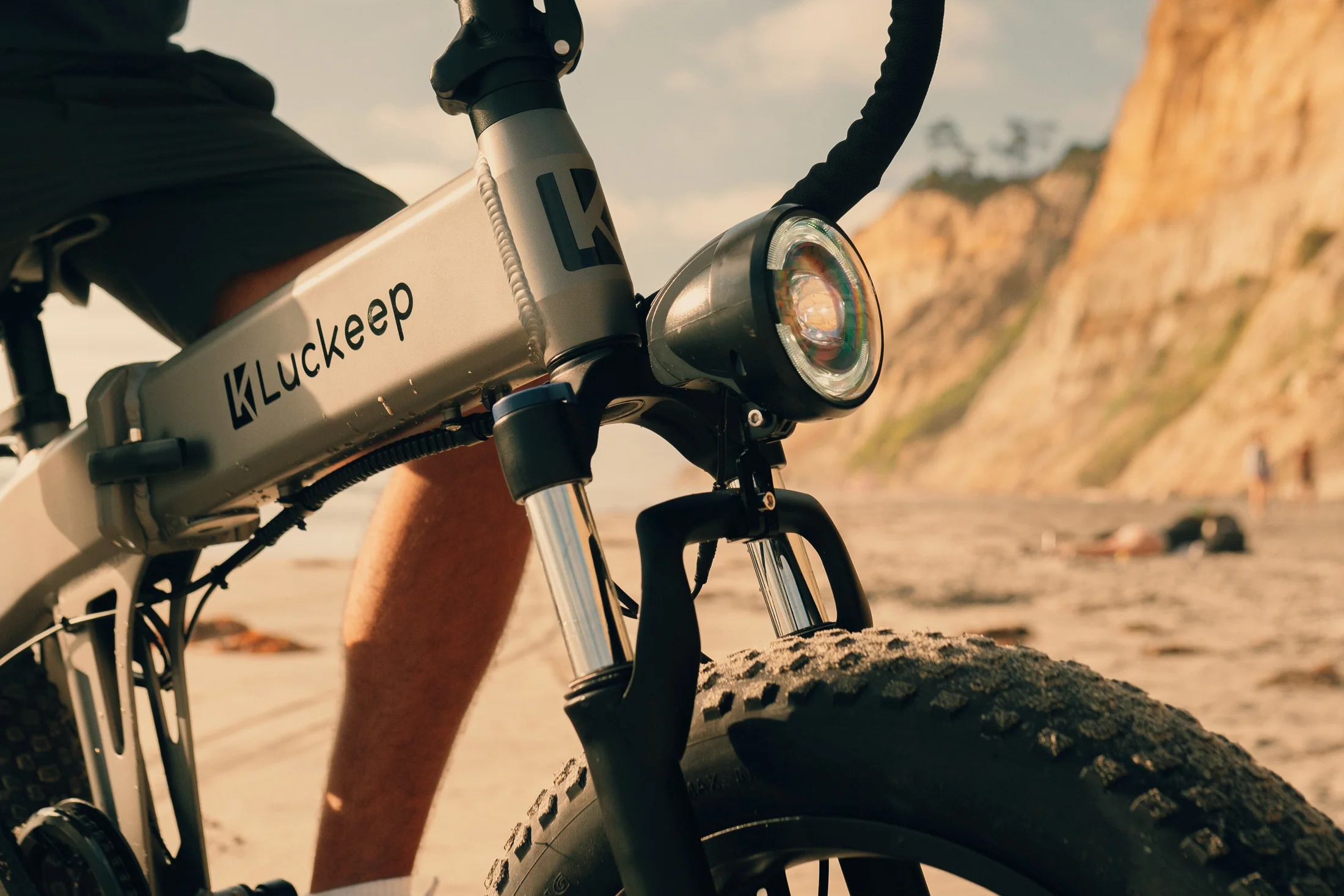 🔥 Luckeep X1 Folding eBike｜1200W Motor｜48V15Ah Battery｜28 MPH (45 km/h) Top Speed｜Long Range｜Off-Road｜Compact & Foldable