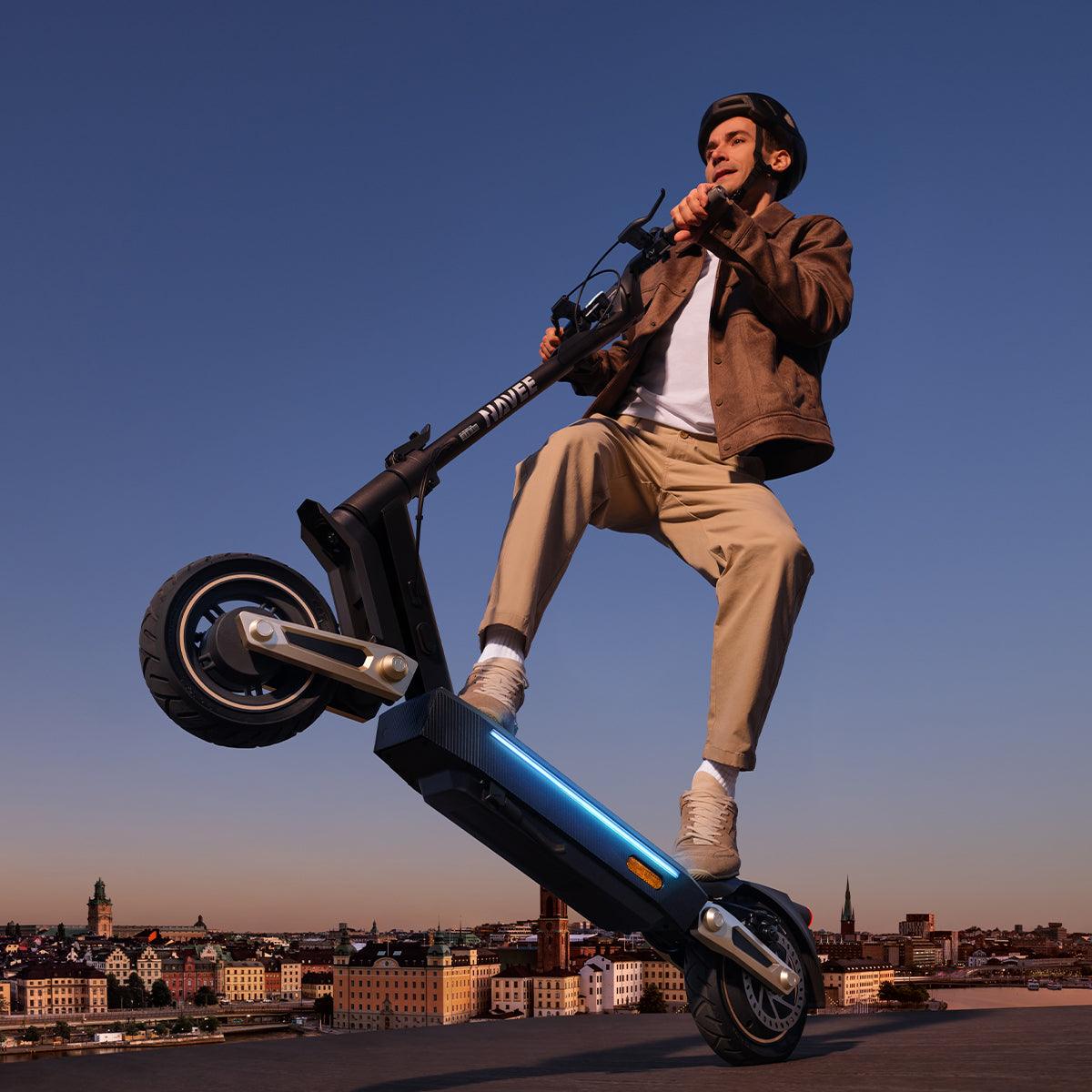 🚀NAVEE ST3 PRO E-Scooter ABE Certified - 1350W 75KM Quad Suspension System