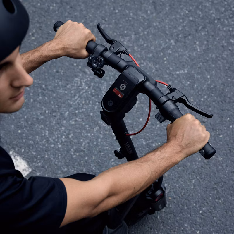 🚀 Segway Max G3 E-Scooter | 80 km Range ⚡ 2000 W Motor 💪 Smart TFT Display 📱