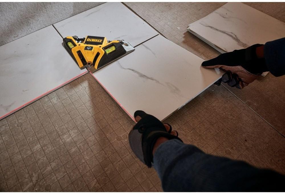 DEWALT DW0802 33'. Laser Square, Yellow