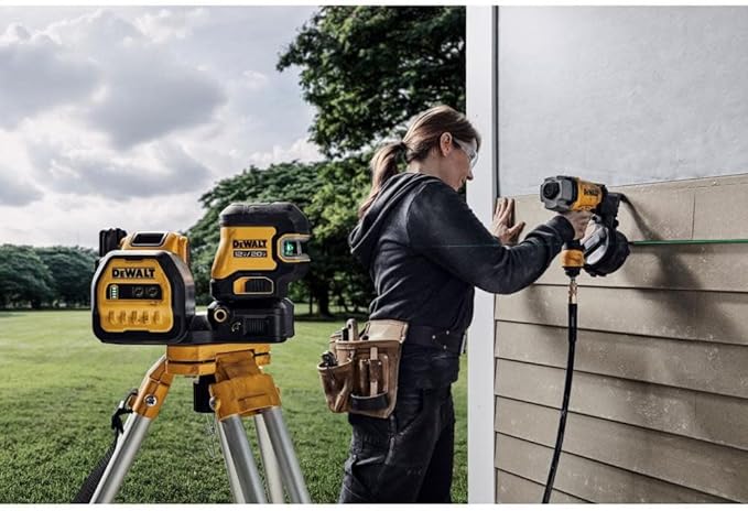 DEWALT DCLE34030G 20V MAX Laser Level Kit,  Limited-Time Offer