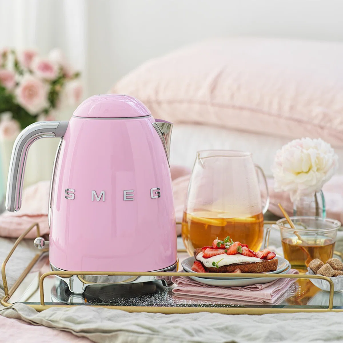 SMEG 50's Retro Style 7-Cup Electric Kettle