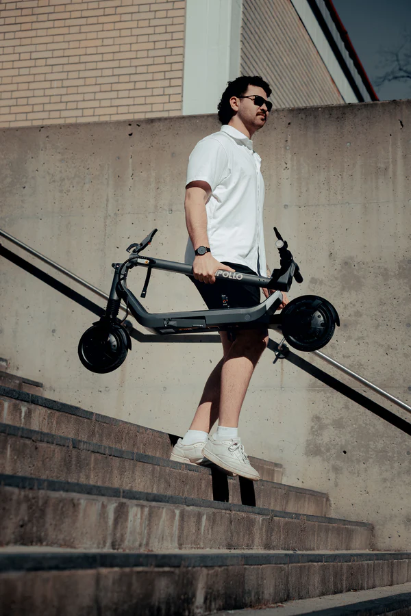 Apollo Go Electric Scooter – 70km Range, 32mph Top Speed, Dual Motor, Smart Display