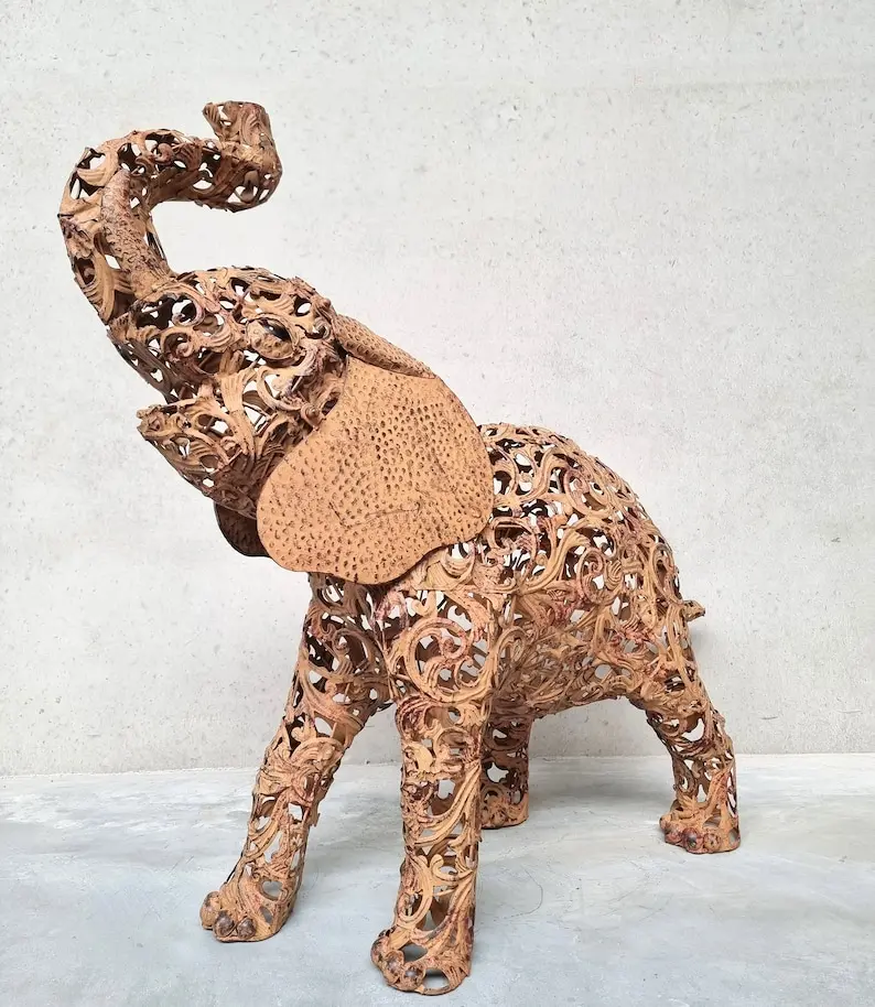 Large metal elephant - Decorative art elephant - Garden and patio decoration - Elephant gift idea