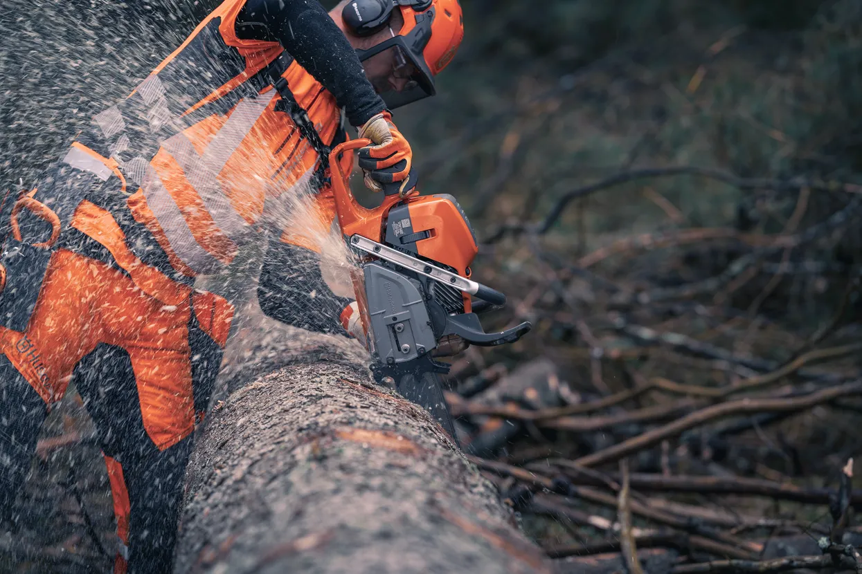 Husqvarna 592 XP® Chainsaw