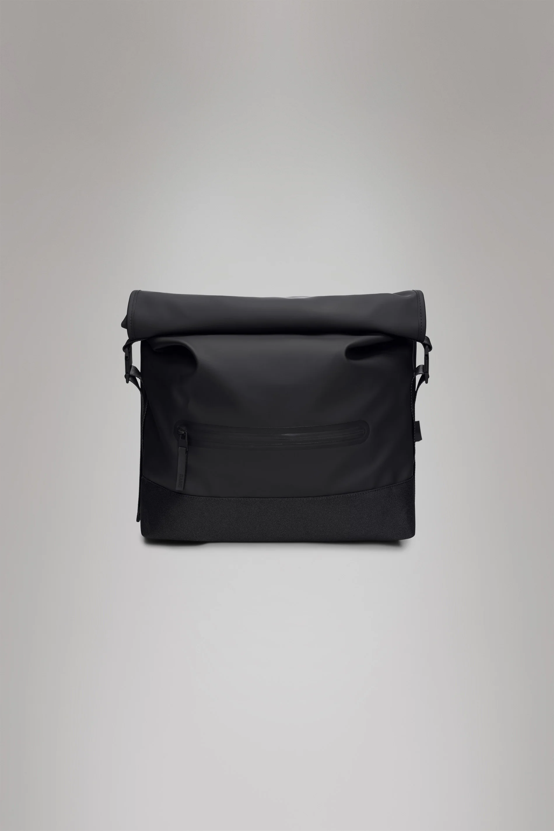 Trail Rolltop Messenger Bag