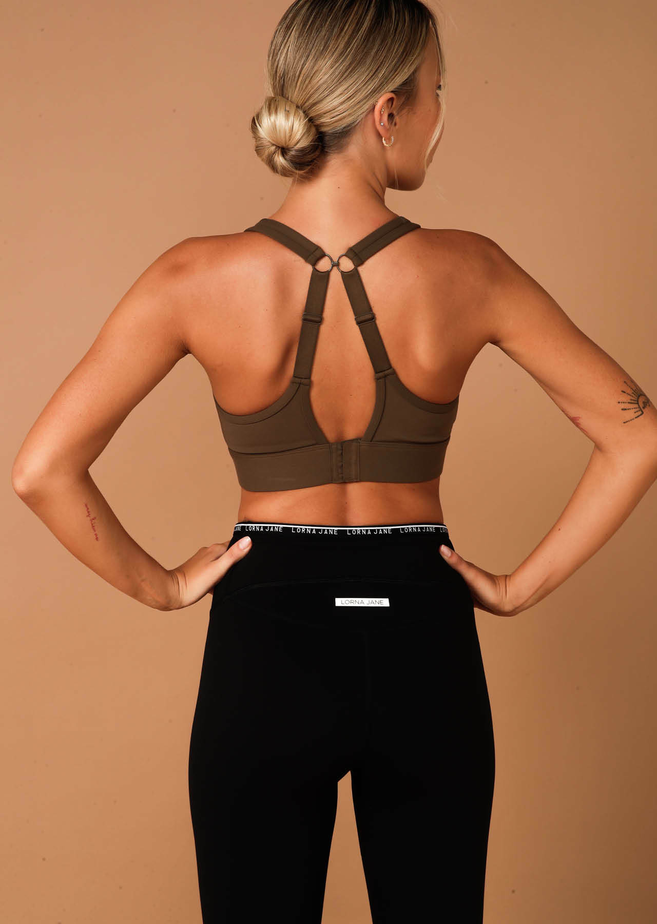 Lorna Jane Scrunch Front Compress Sports Bra
