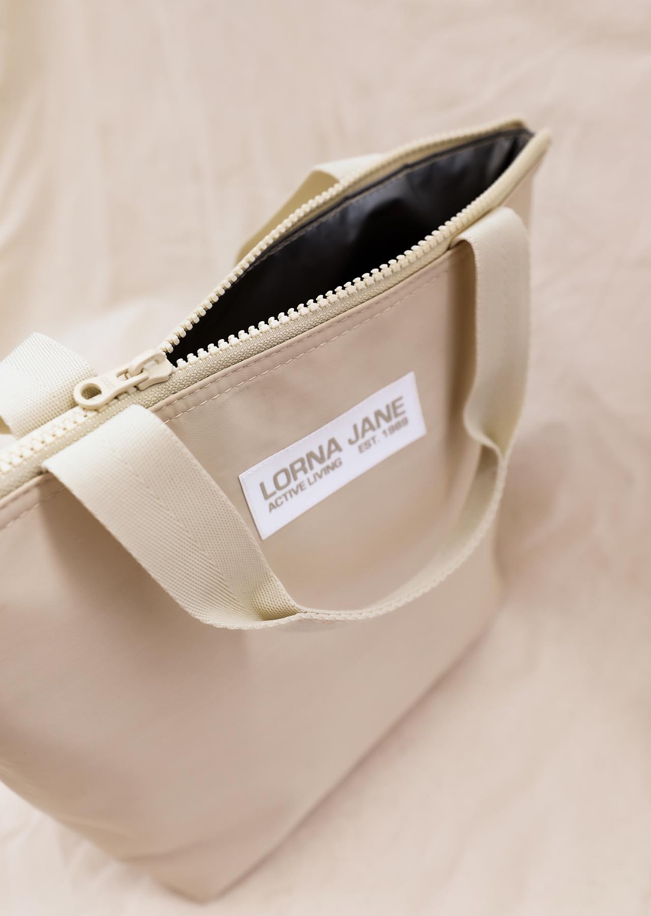 Lorna Jane Go To Insulated Lunch Tote