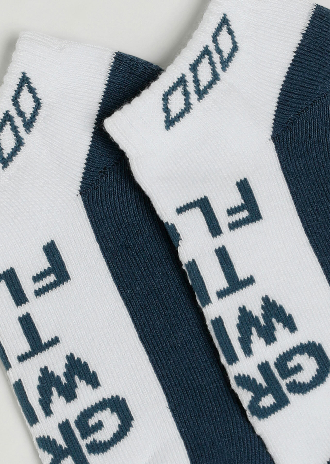 Lorna Jane Grow With Iconic Sock