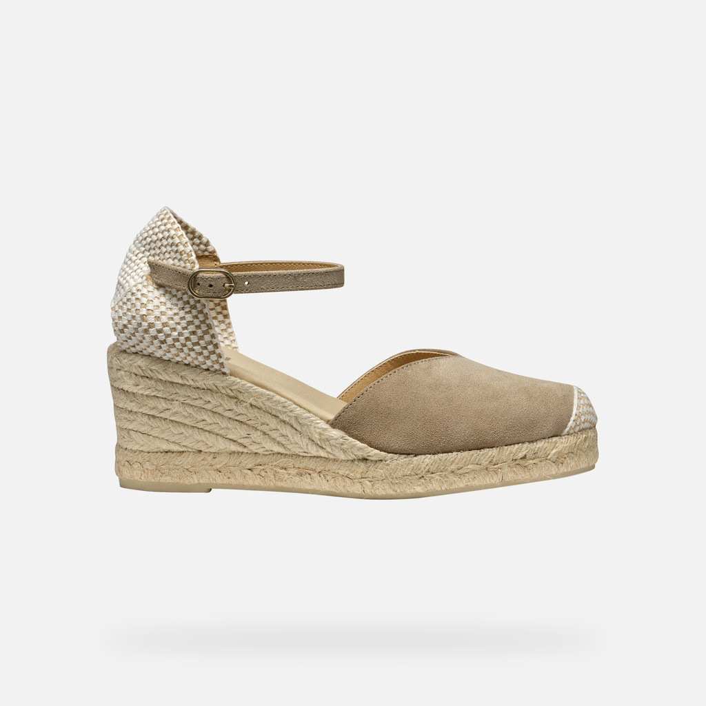 Gelsa Low Woman