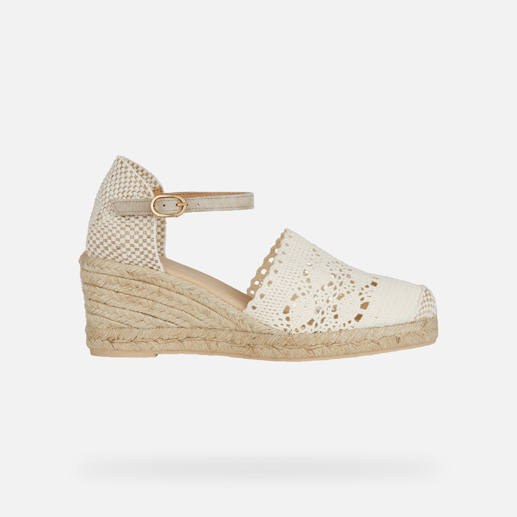 Gelsa Low Woman