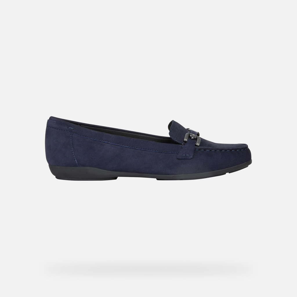 Annytah Moc Woman