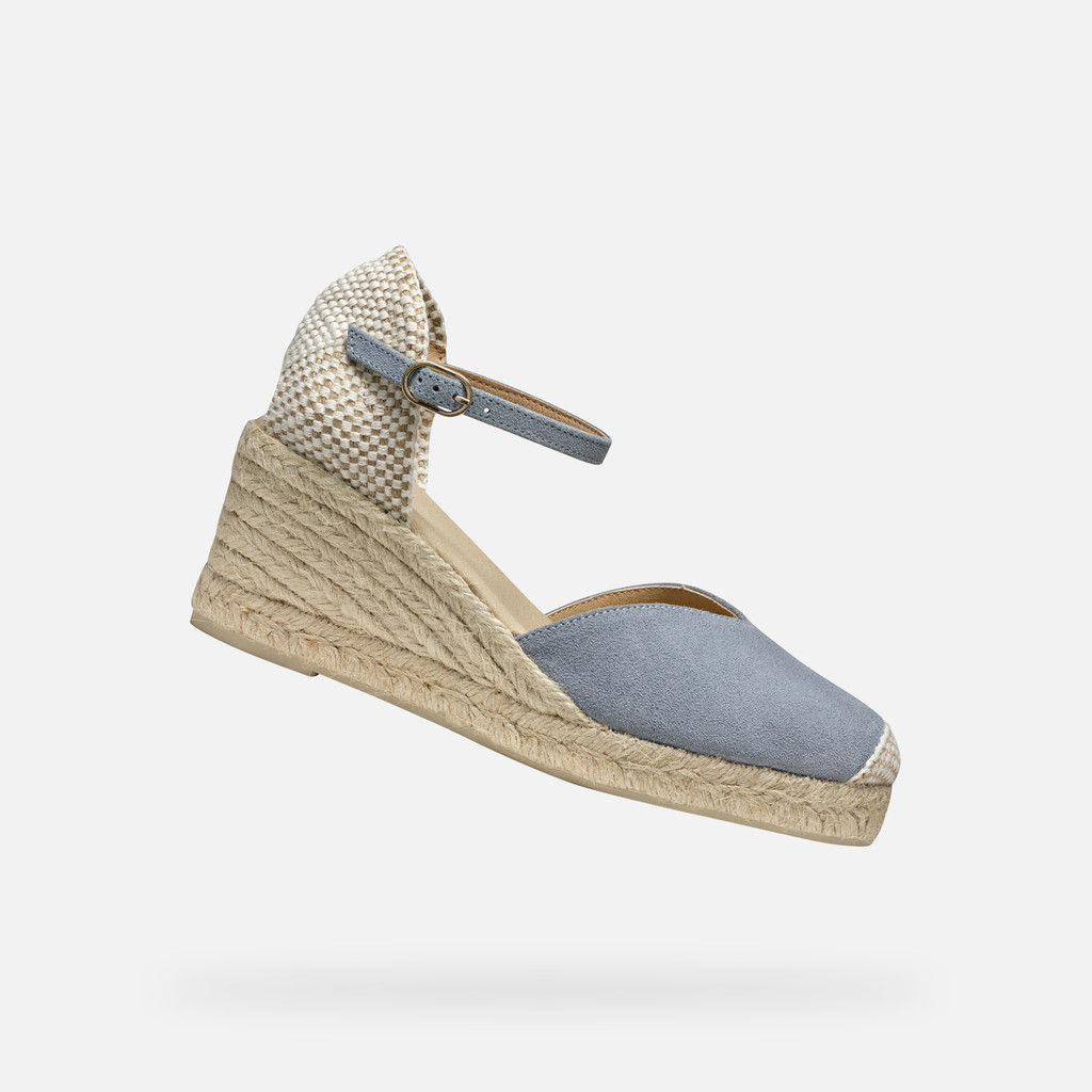 Gelsa Low Woman
