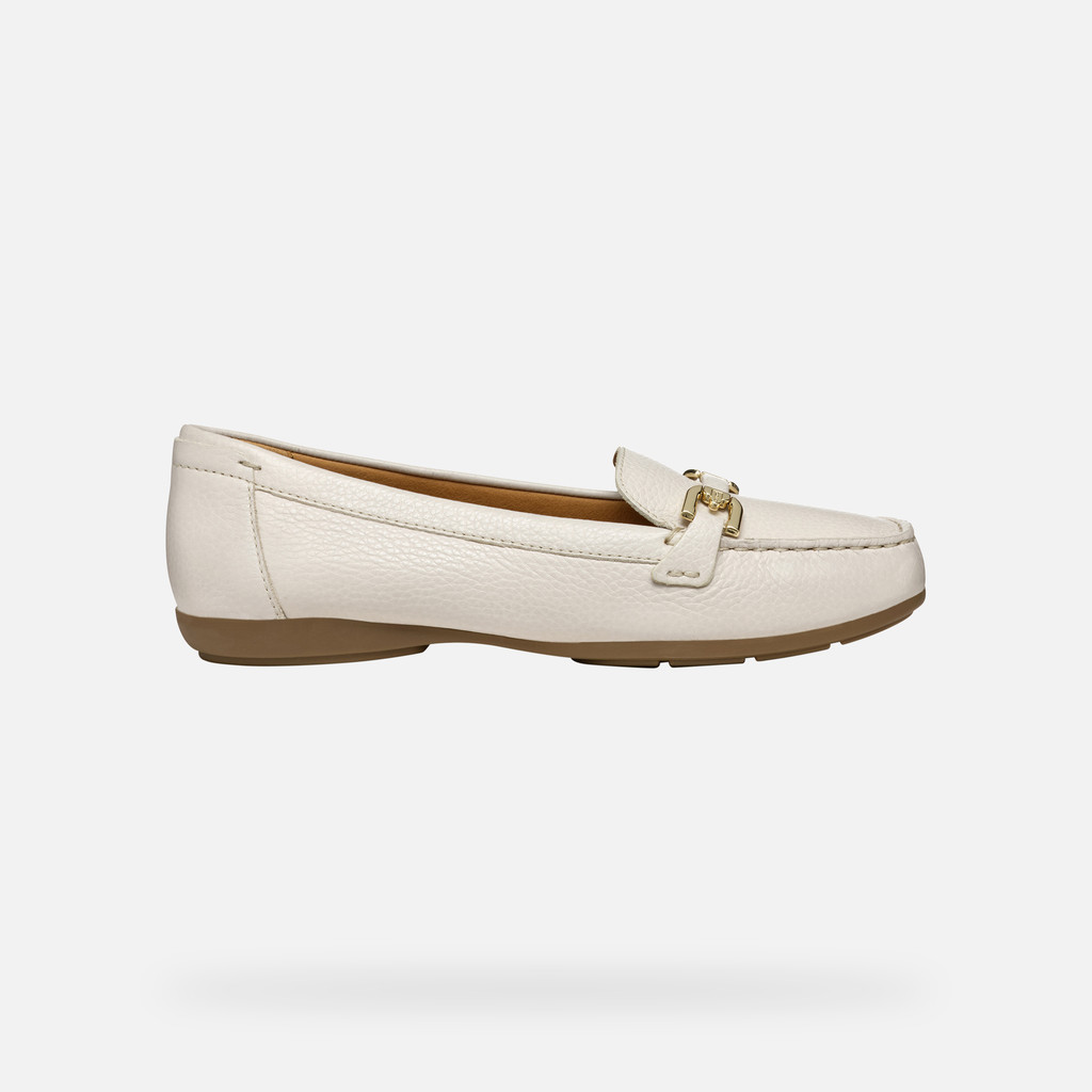 Annytah Moc Woman
