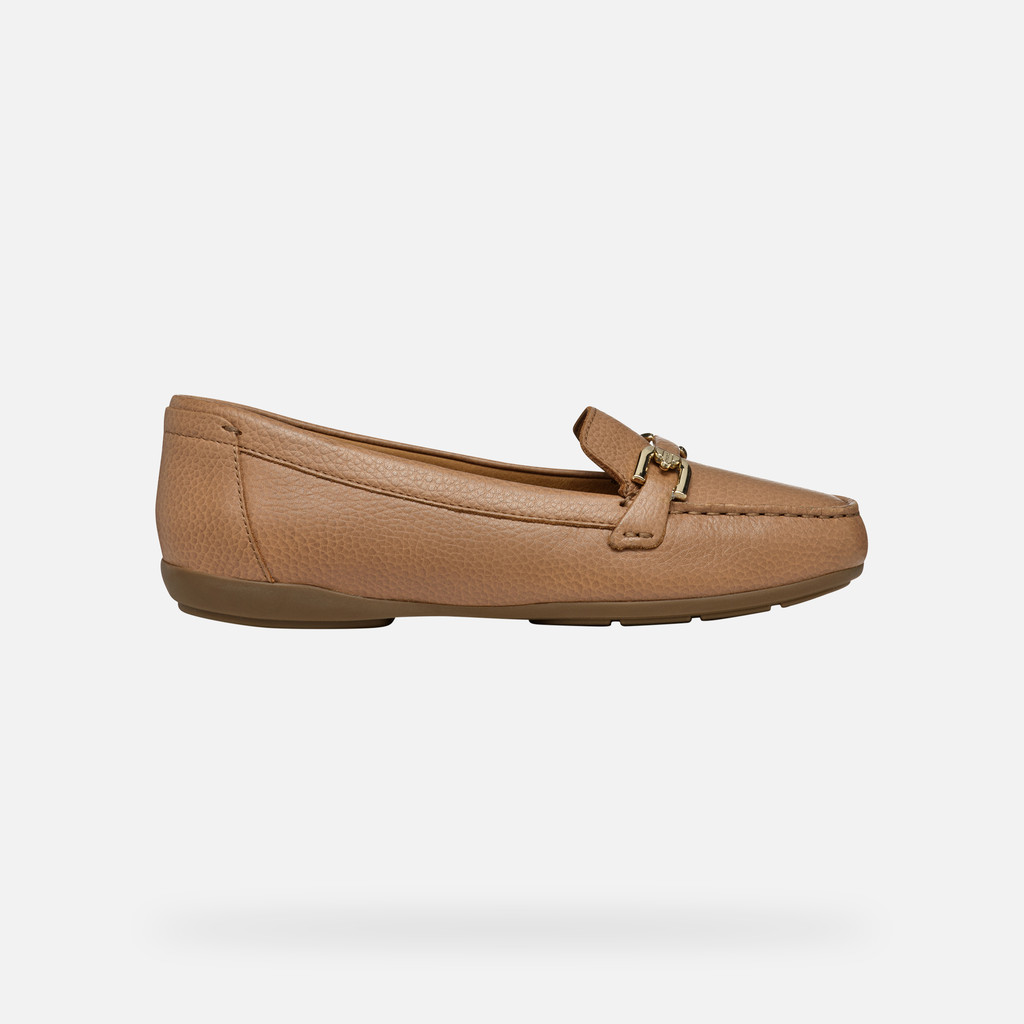 Annytah Moc Woman