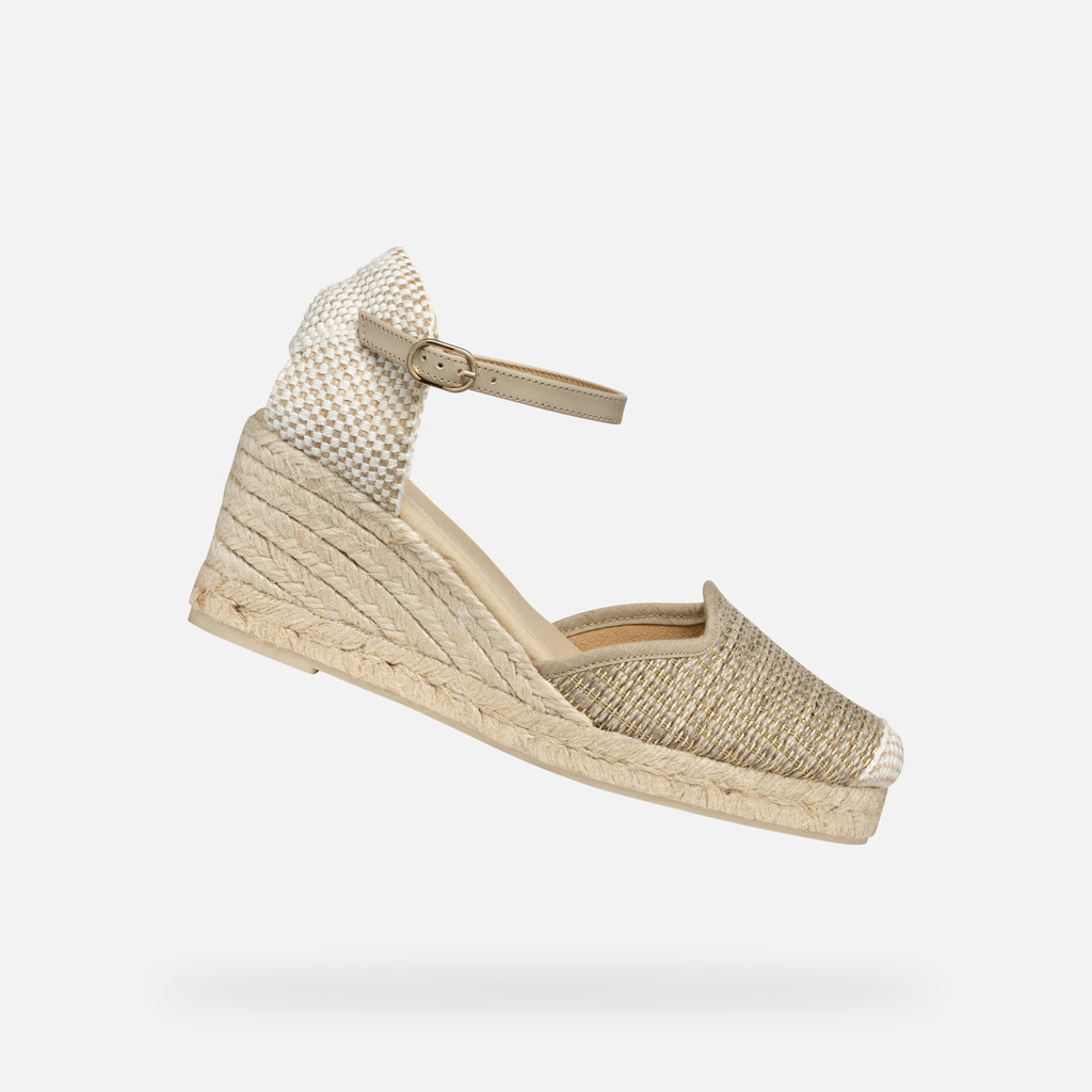 Gelsa Low Woman
