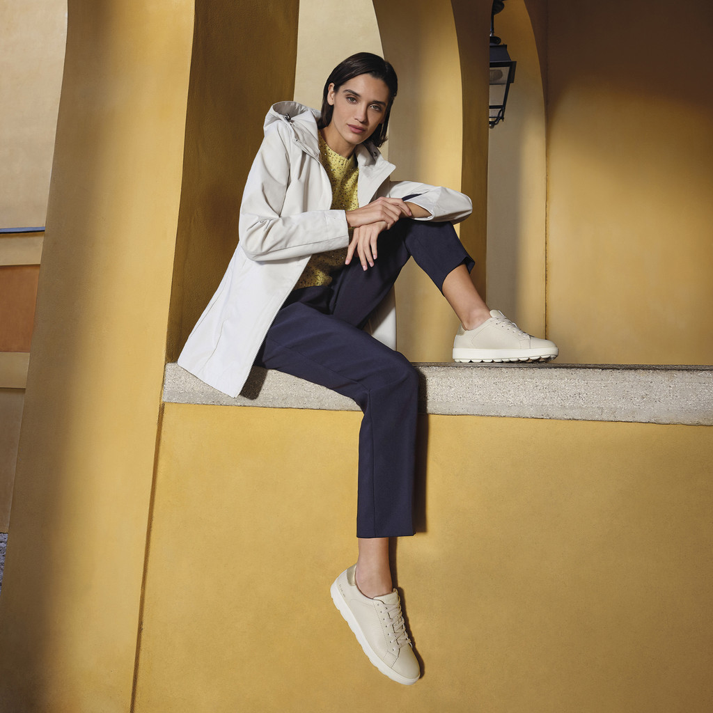 Spherica Ecub-1 Woman