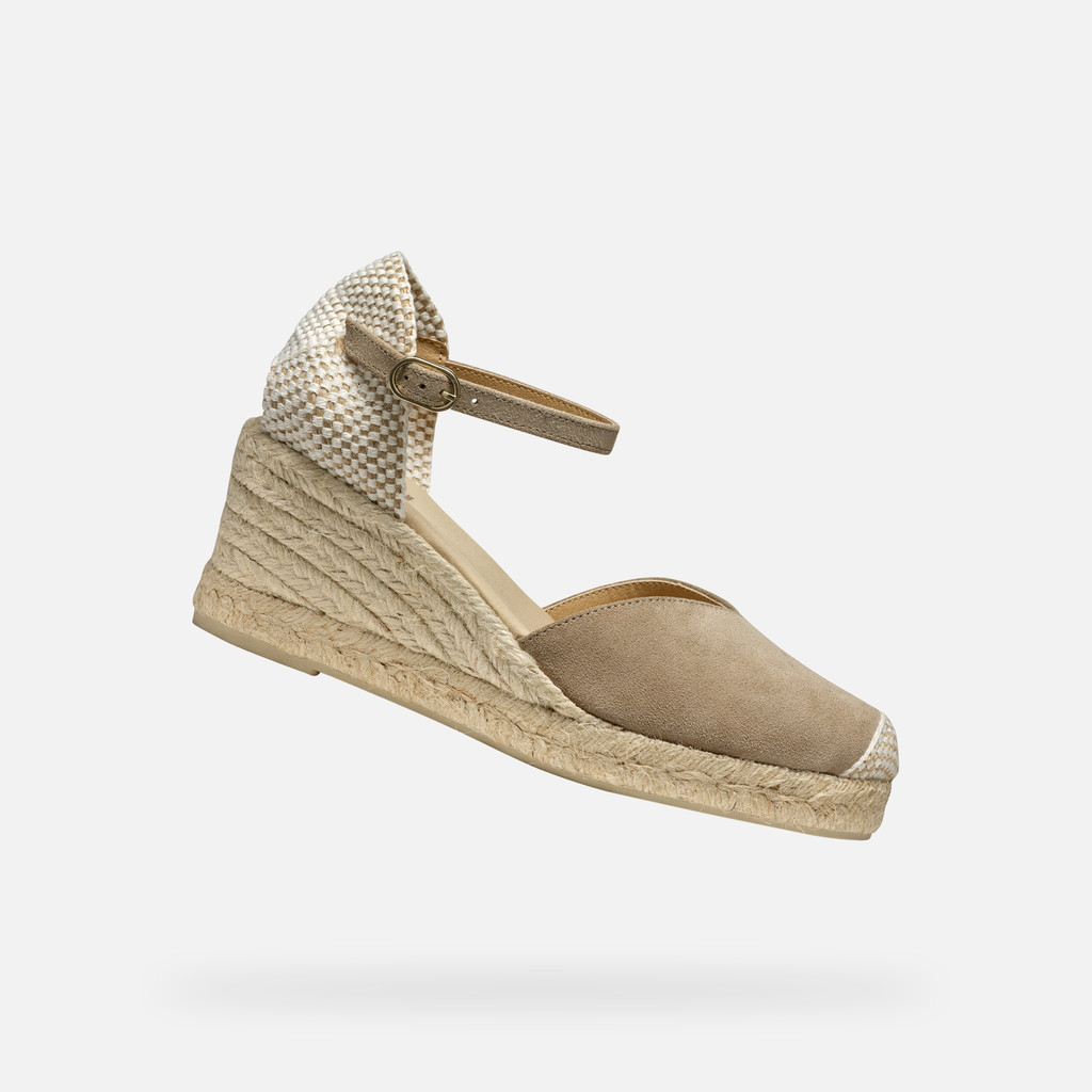 Gelsa Low Woman