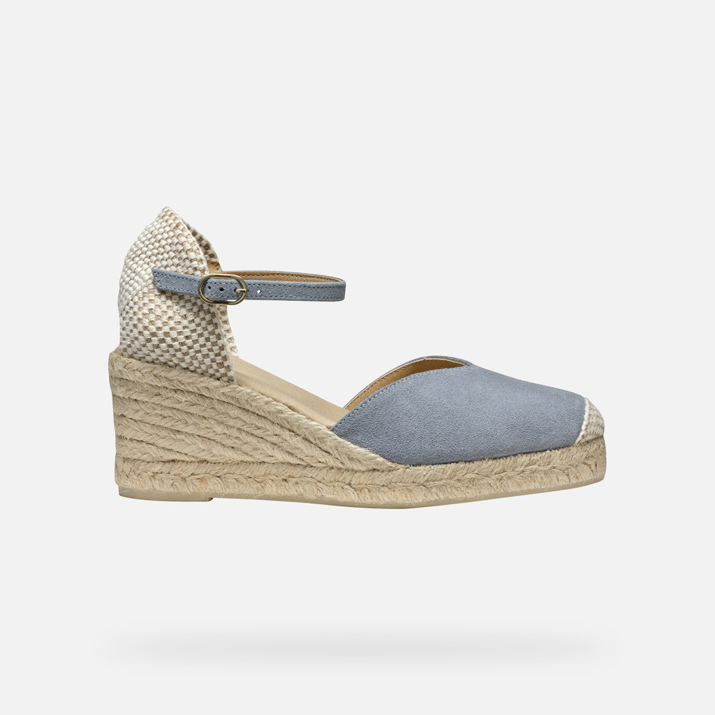 Gelsa Low Woman