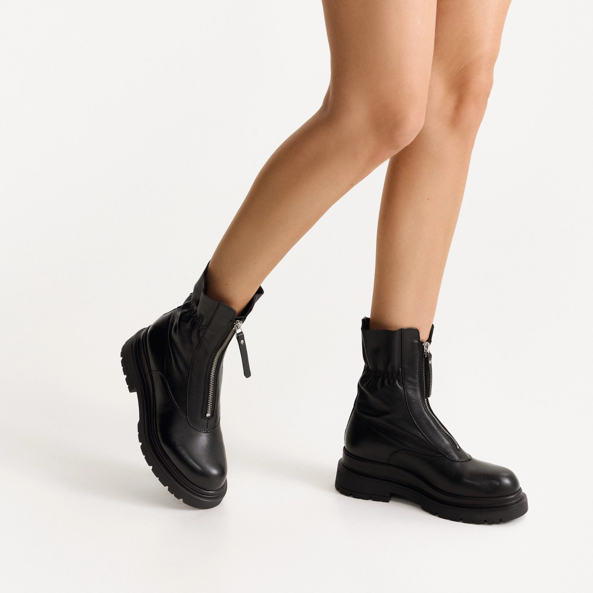 Women's  leather ankle-boots 8257 Vitello Black