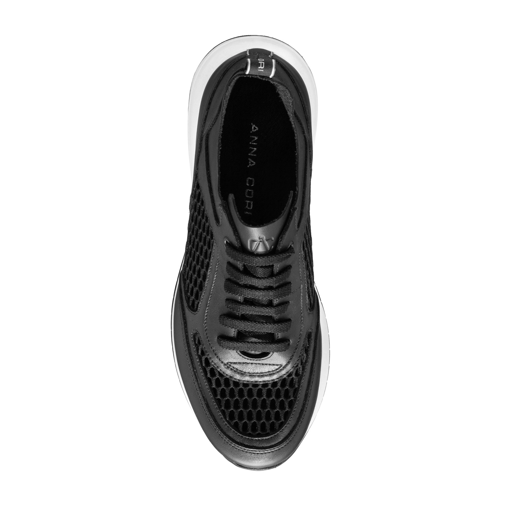 8132 Vitello+Black Mesh