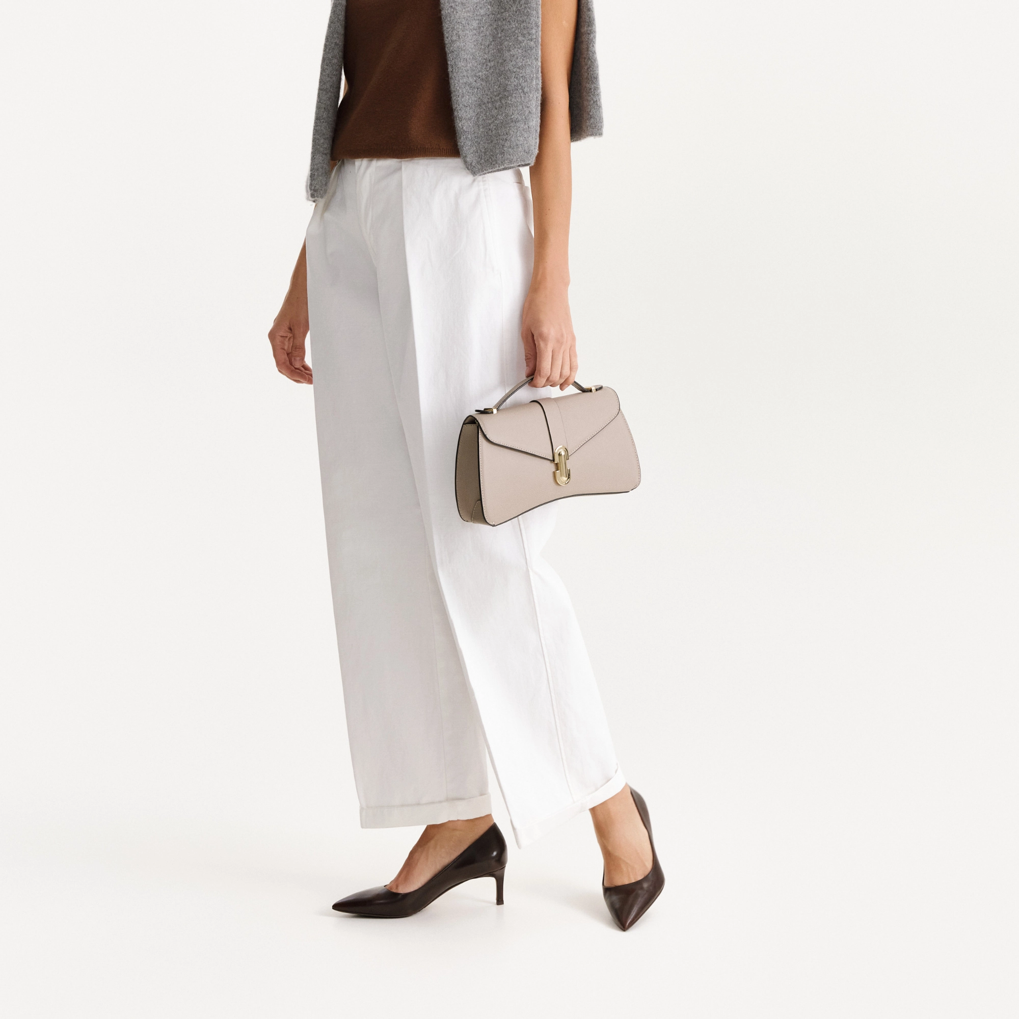 Mid-heel Pointed Toe Pumps 8220 Vitello T.Moro
