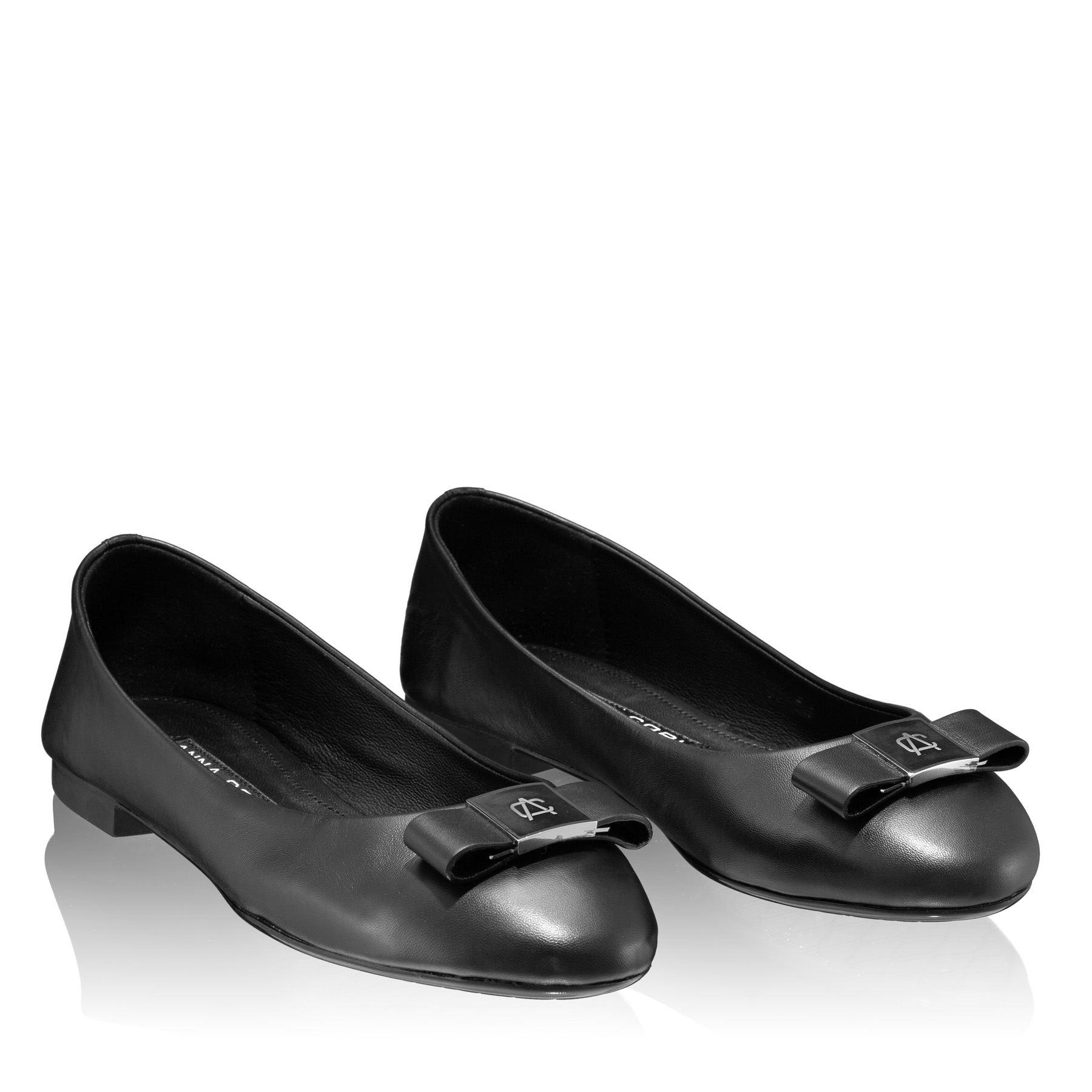 7560 Nappa Black
