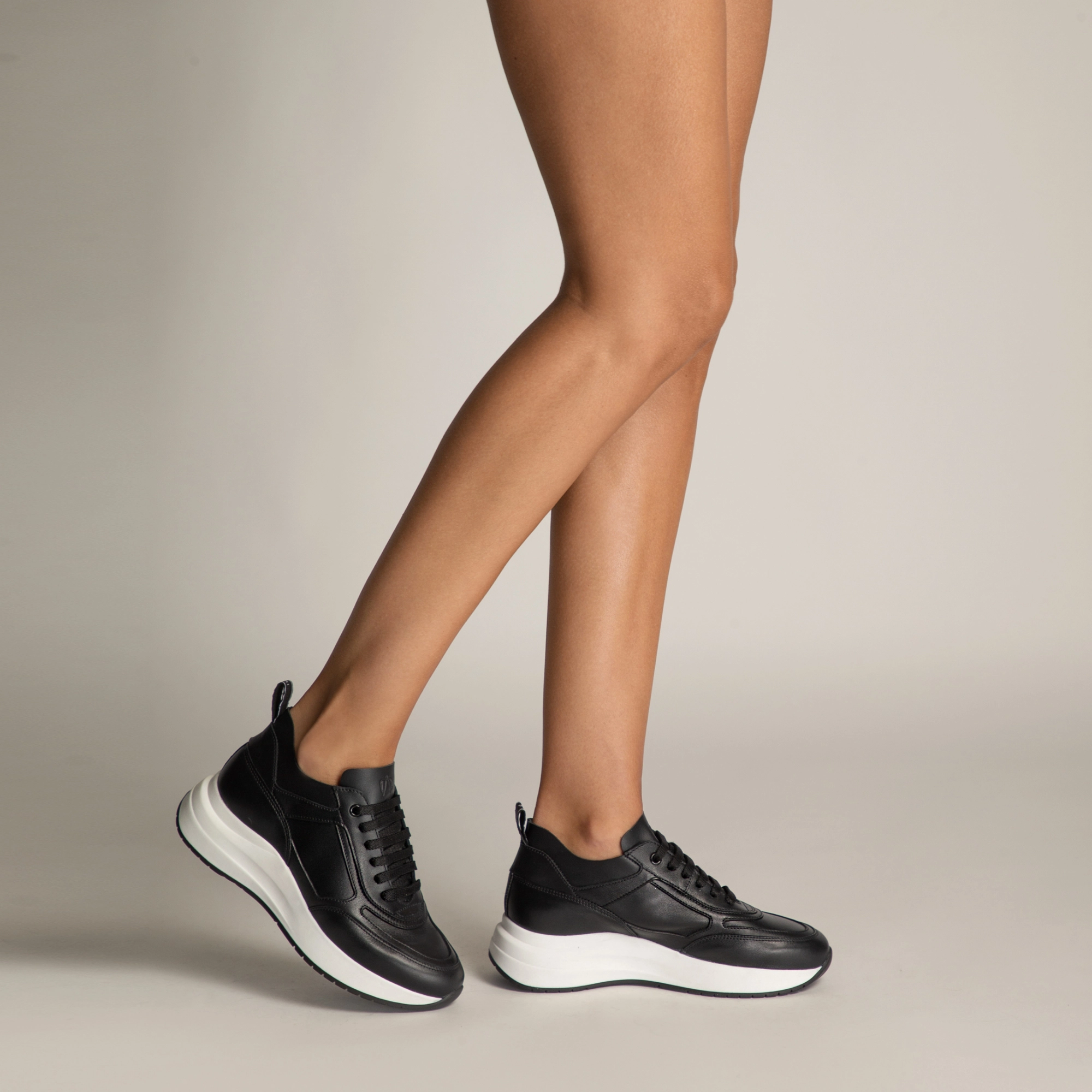 Women sport shoes 8072 Vitello Black