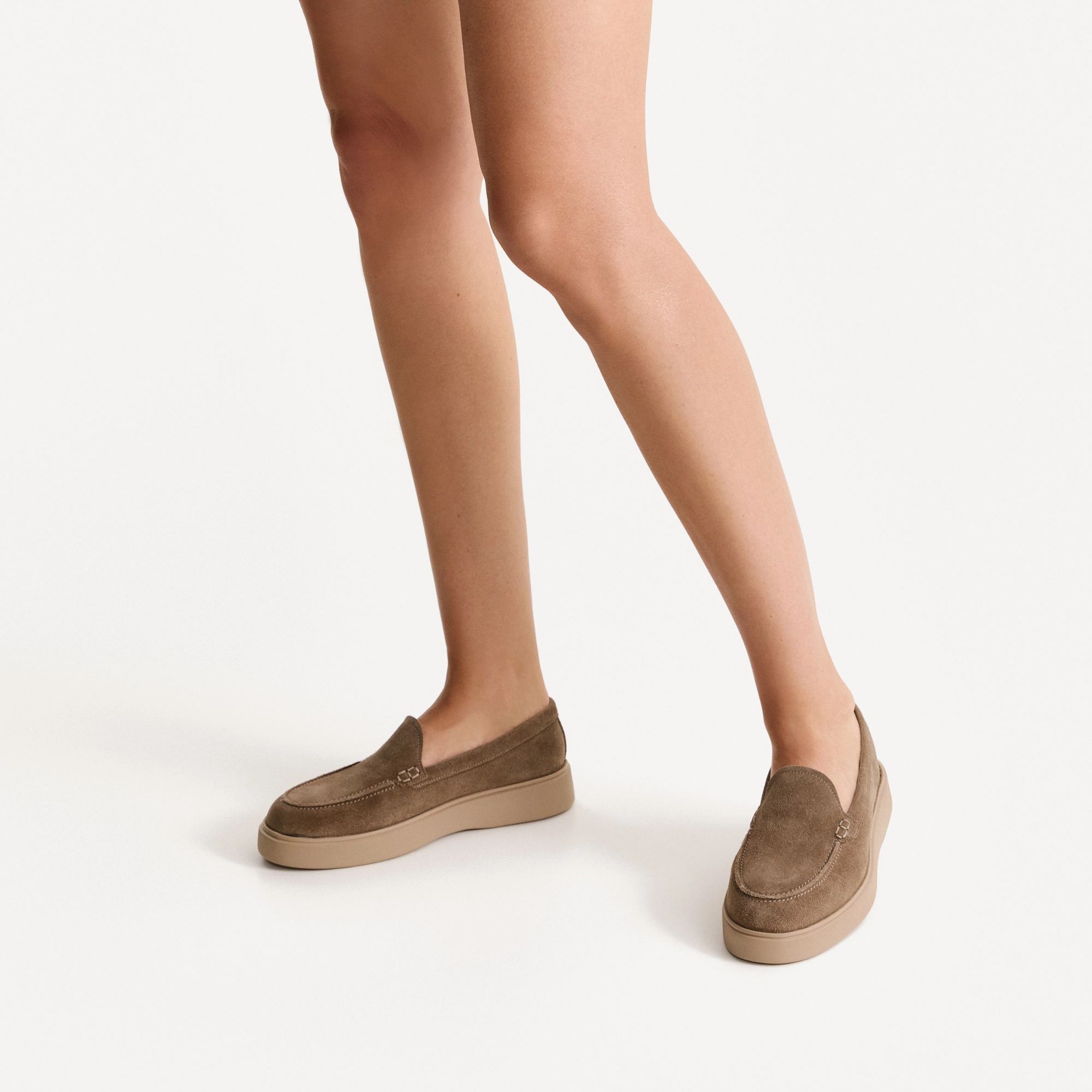 Women Casual Shoes 8018 Crosta Taupe