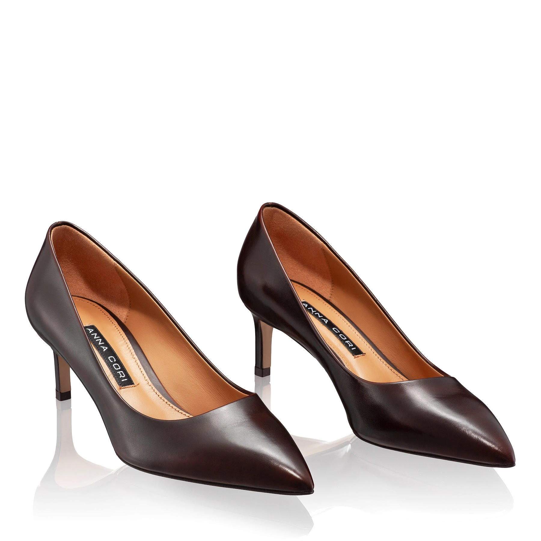 Mid-heel Pointed Toe Pumps 8220 Vitello T.Moro