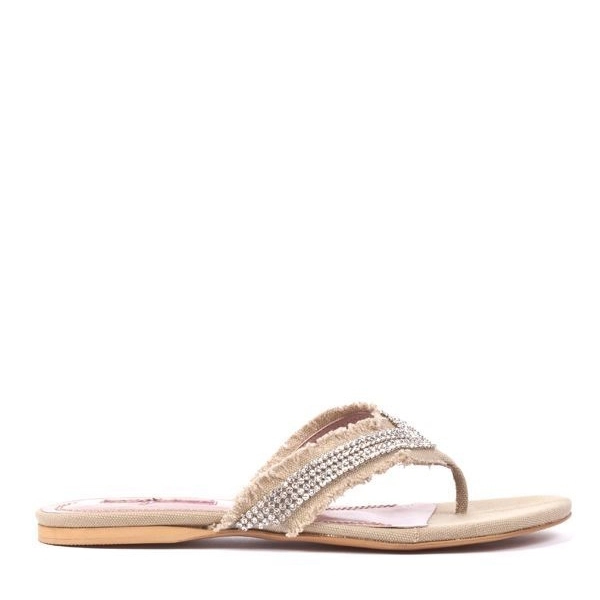2024 Aramis Beige