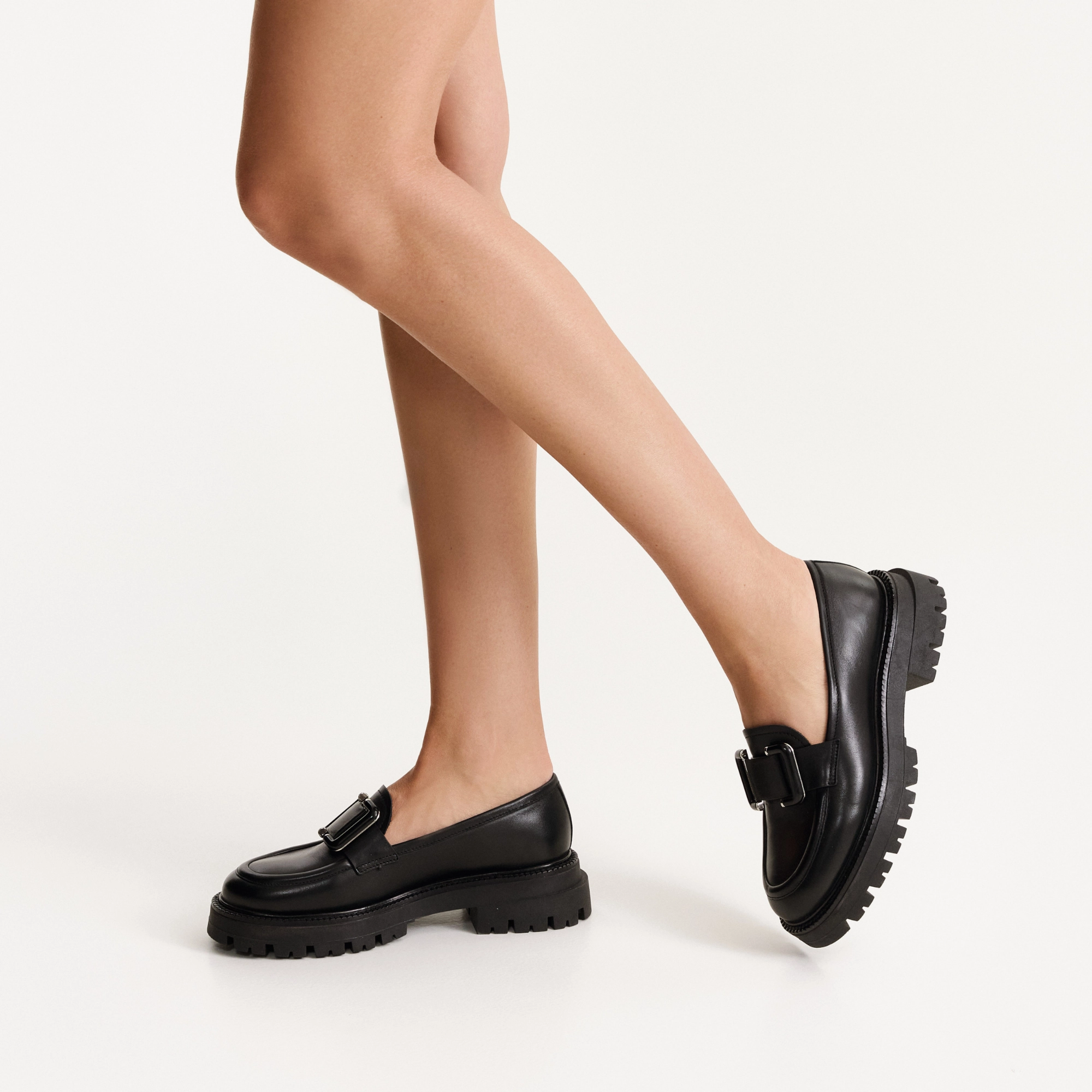 Women Casual Leather Loafers 8165 Vitello Black