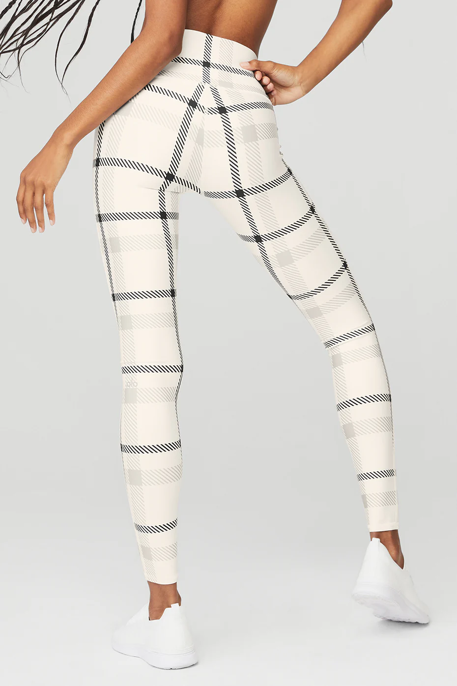 Airlift High-Waist Magnified Plaid Legging - Ivory/Black