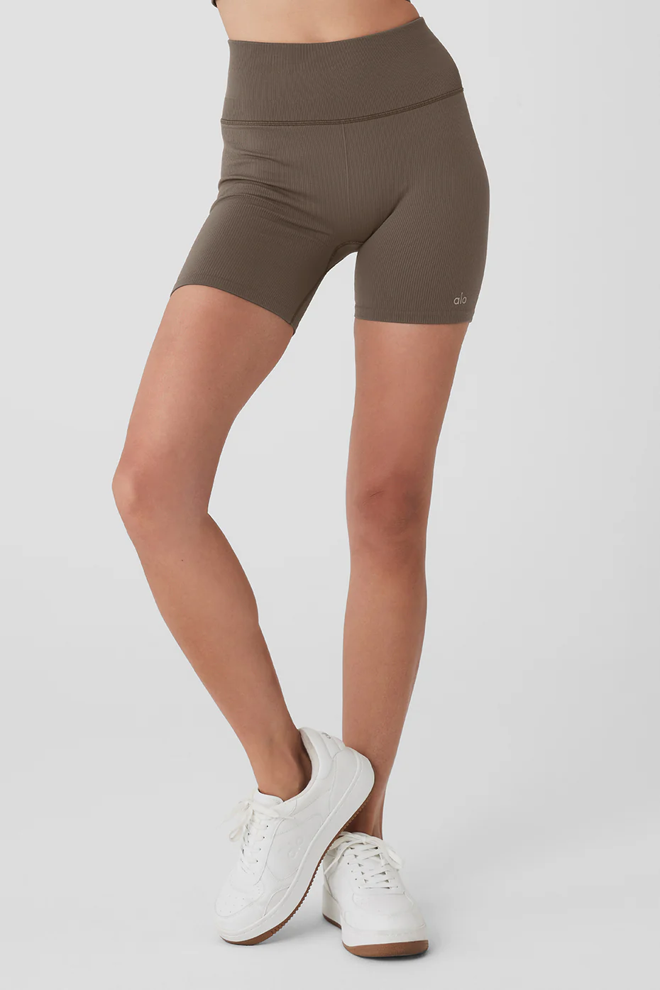 5 Seamless Ribbed Favorite Short - Olive Tree