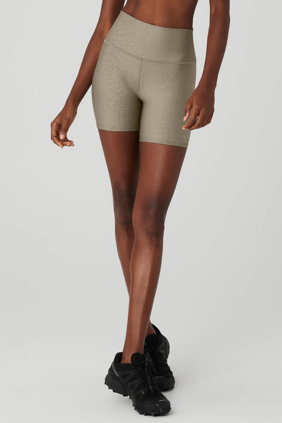 5 Airlift High-Waist Leopard Debossed Biker Short - Gravel