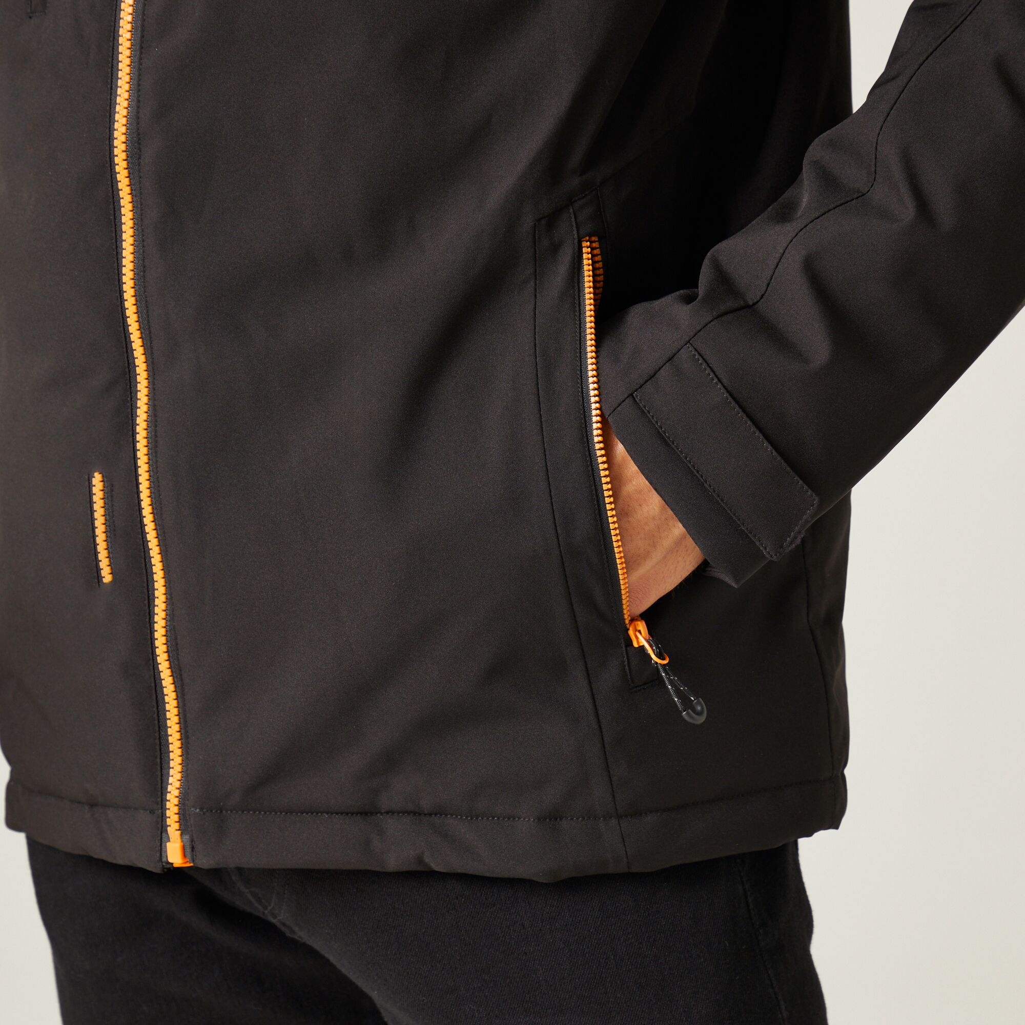 Men's Navigate Insulated Jacket | Black Orange Pop