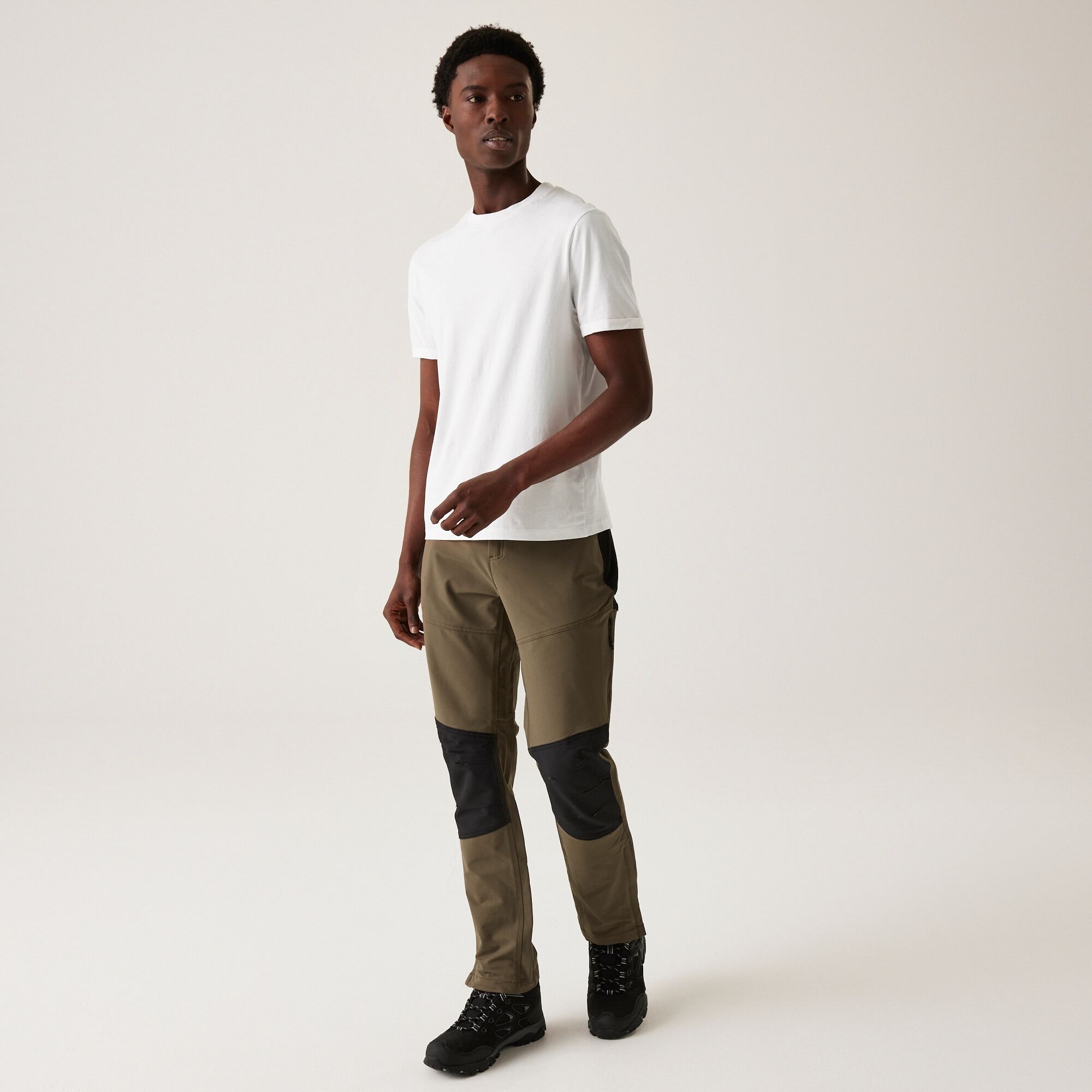 Men's Questra V Walking Trousers | Crocodile Black