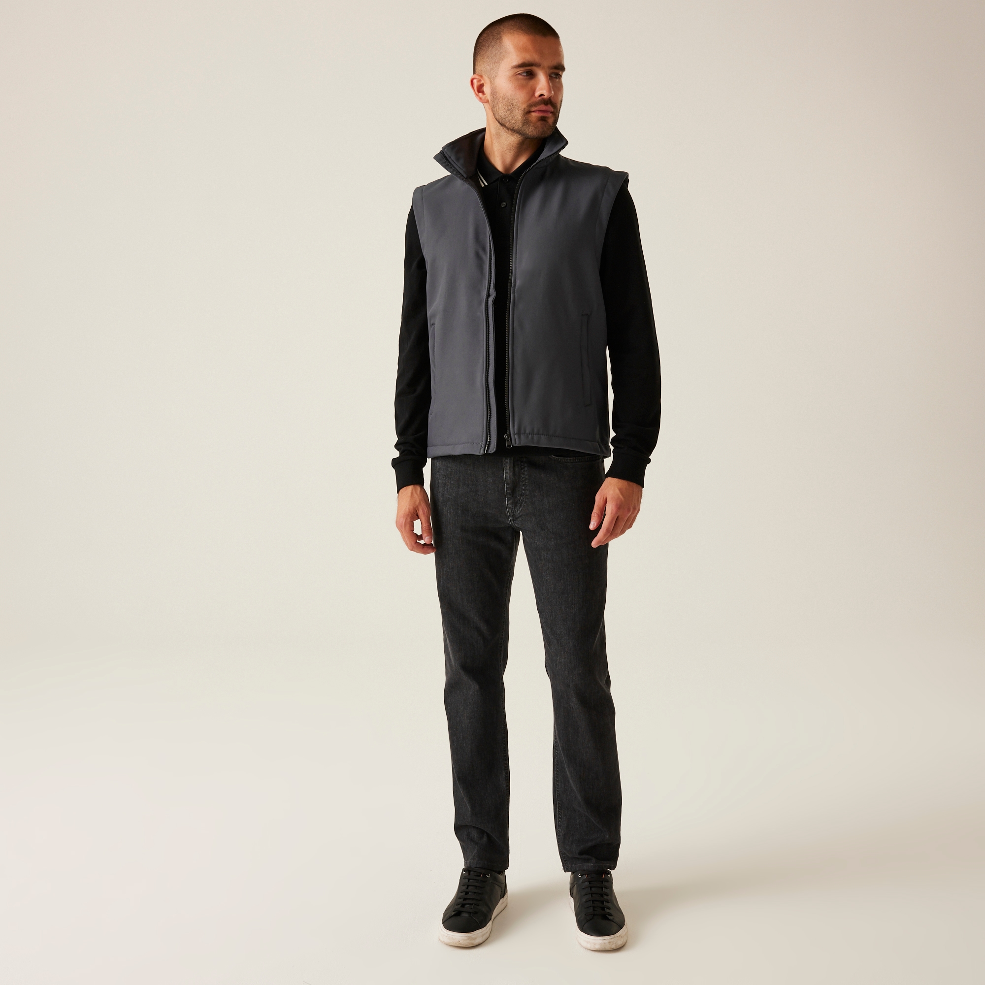 Men's Ablaze Printable Softshell Bodywarmer | Seal Grey Black